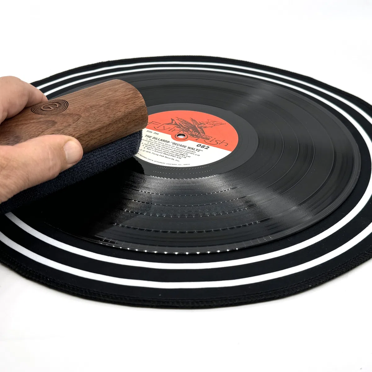 GrooveWasher Big 'G' Record Reinigungsmatte, Dicke doppellagige Mikrofaser, schützt empfindliche Vinyl-Schallplatten während der Reinigung