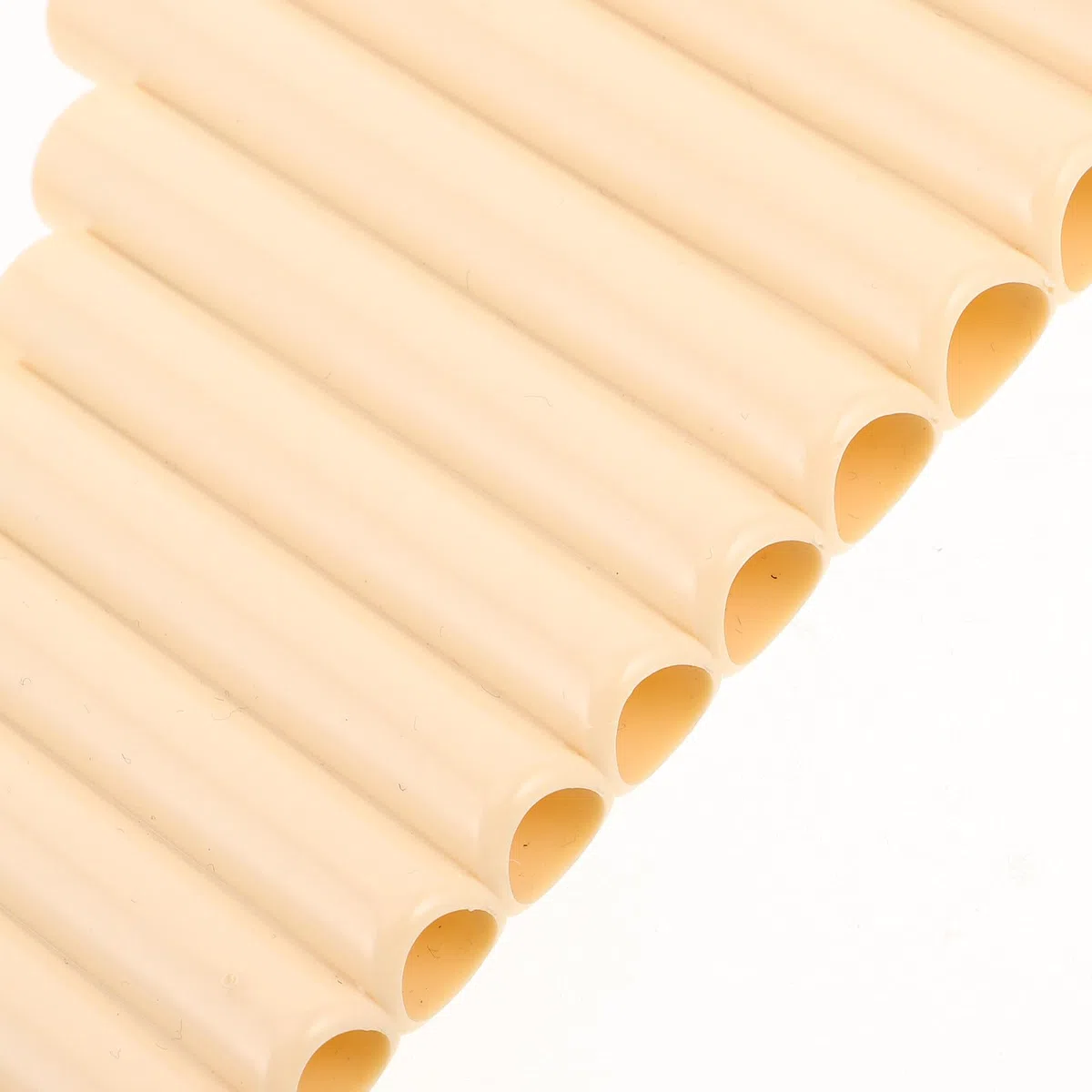 Traditionelles Musikinstrument Panflöte in G-dur mit 22 Pfeifen aus Kunststoff Vielseitig Einsetzbar für Volksmusik und Bühnenauftritte Elegantes Beige Design für Anfänger