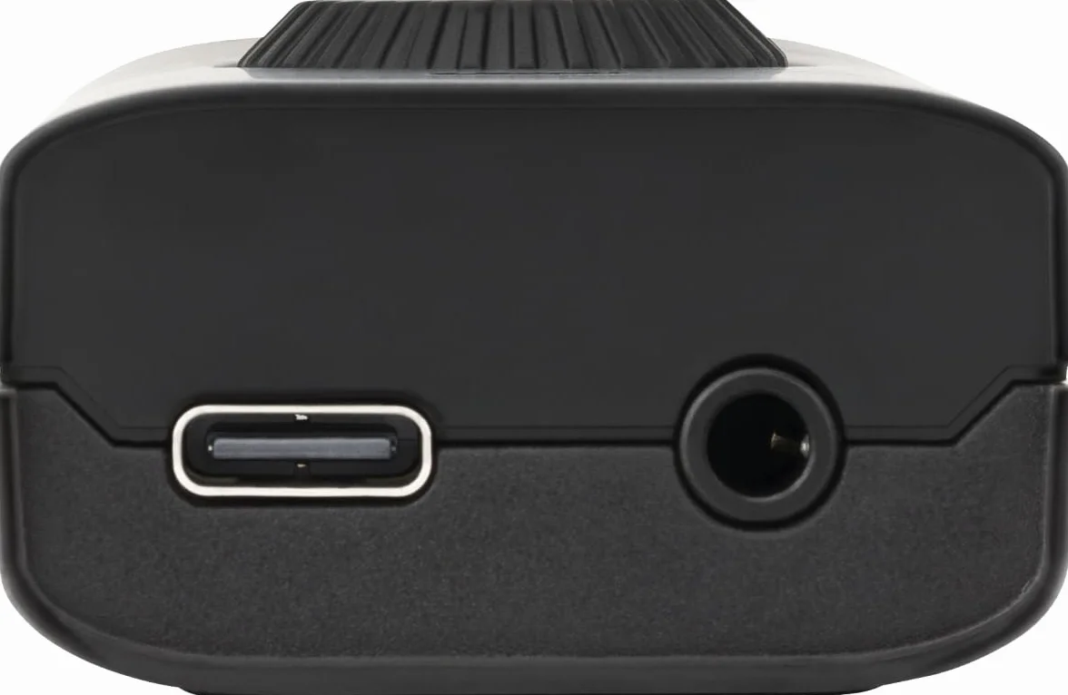 Tragbares USB-C-Audio-Interface Fender Link I/O, geeignet für E-Gitarre, passt in Ihre Tasche, bietet makellosen, bidirektionalen Ton über USB-Verbindung