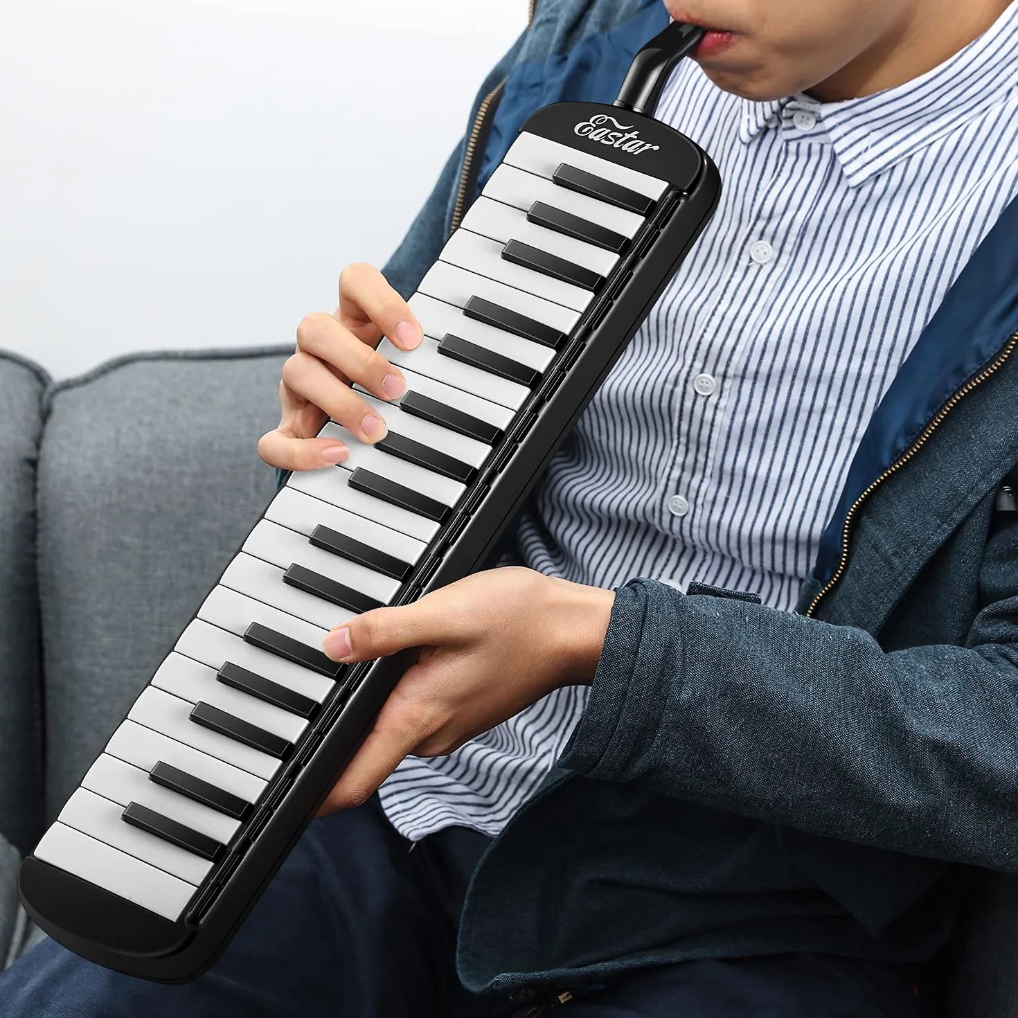 Eastar Melodica mit 37 Tasten, Blasinstrument mit Mundstück, Blas-Piano-Keyboard, inklusive Tragetasche, Schwarz
