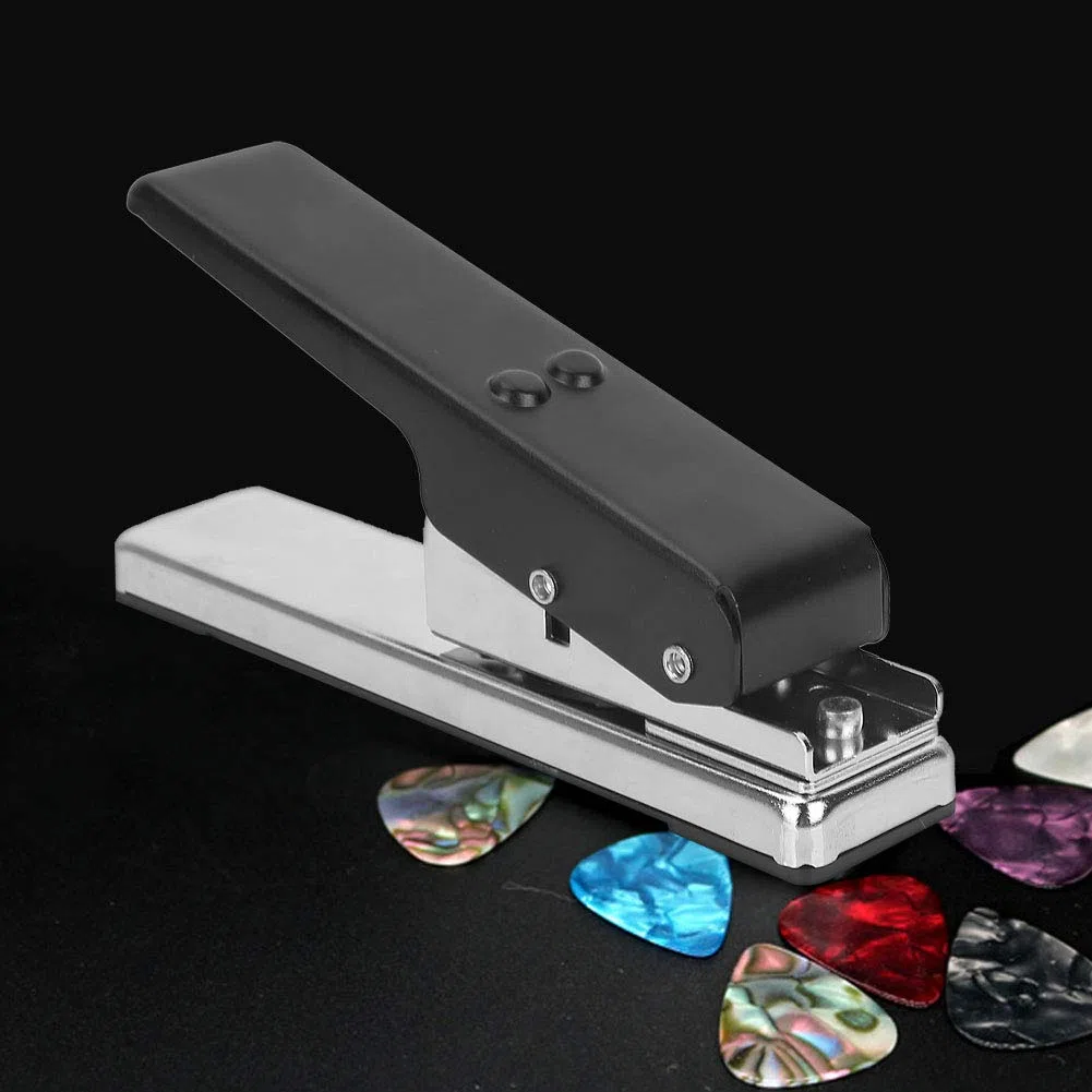 Gitarren-Bass-Plektrum-Pick-Stanzer, Metall-Maker, Robust, Langlebig, für DIY-Gitarren-Pick-Herstellung, Geschenk für -Enthusiasten, Metall + Kunststoff