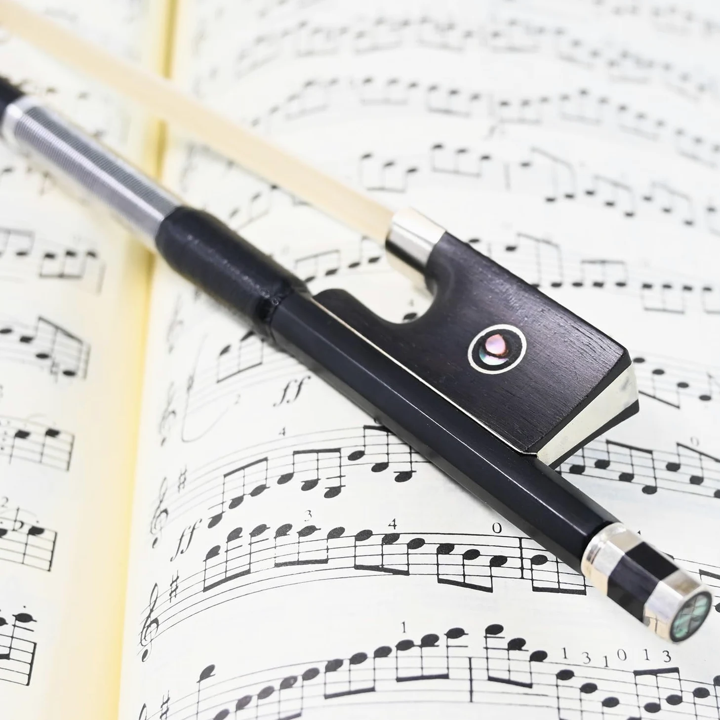 Geigenbogen Violine Geigen bogen Aus Carbonfaser Carbon Bow guteAnsprache Ebenholzfrosch 4/4