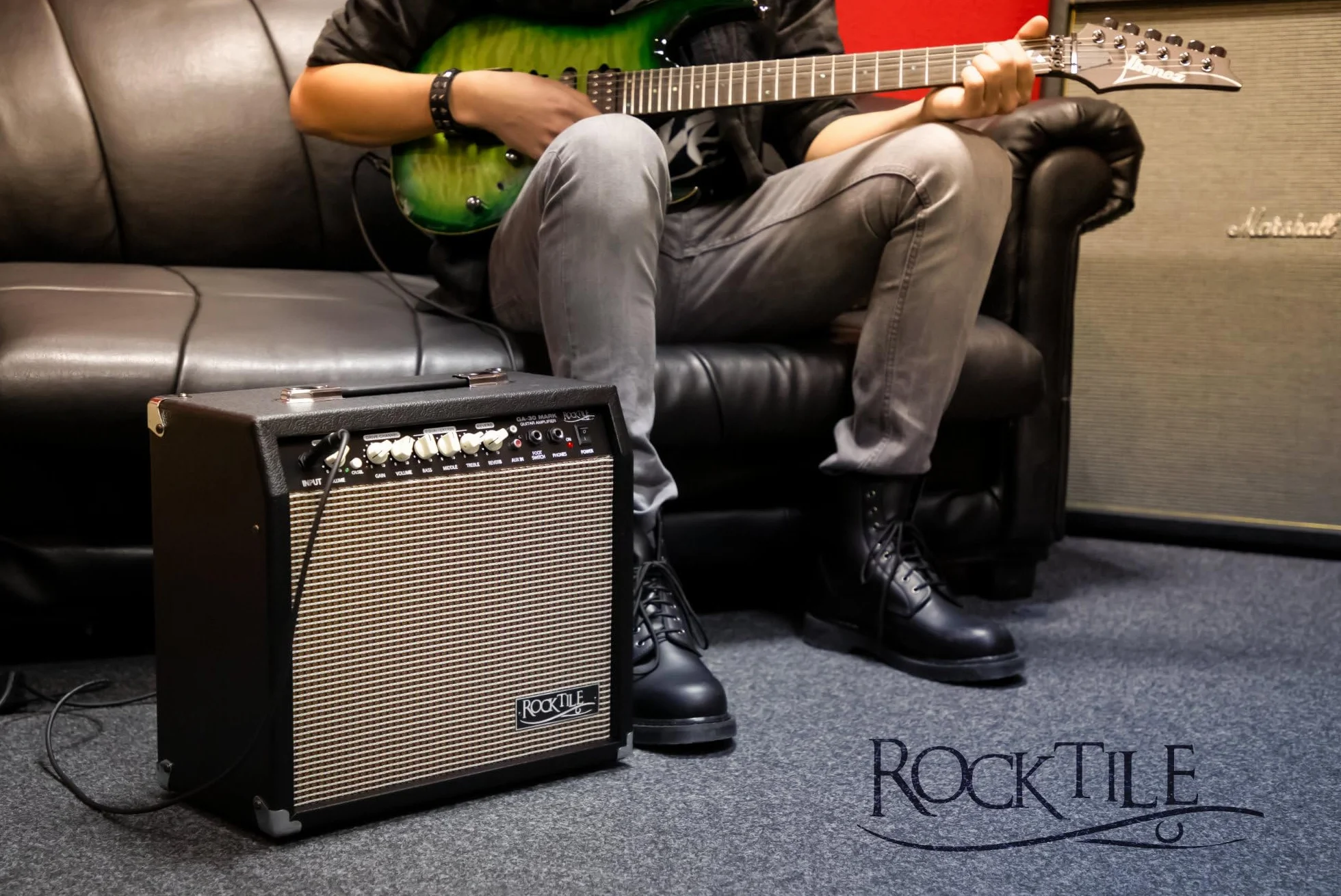 Rocktile GA-30 Mark Gitarrenverstärker (30 Watt Gitarrencombo, 2 Kanäle (Clean/Drive), 8" Speaker, mit Hall-Effekt schwarz