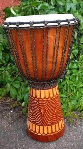 Djembe 50 cm aus Holz – Handgefertigte Afrika-Trommel mit Ziegenfell – Percussion-Instrument für Erwachsene mit gutem Klang