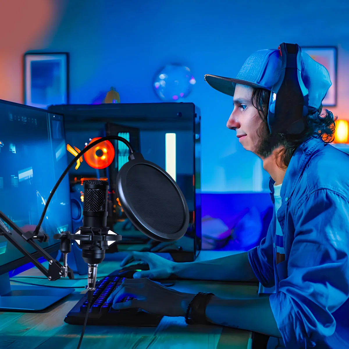 Retoo USB Mikrofon Nierenmikrofon Unidirektionales mit POP Filter Mikrofon mit Verstellbarer Griff Plug&Play Funktion Kopfhörereingang für Audiokünstler Podcaster und Musiker