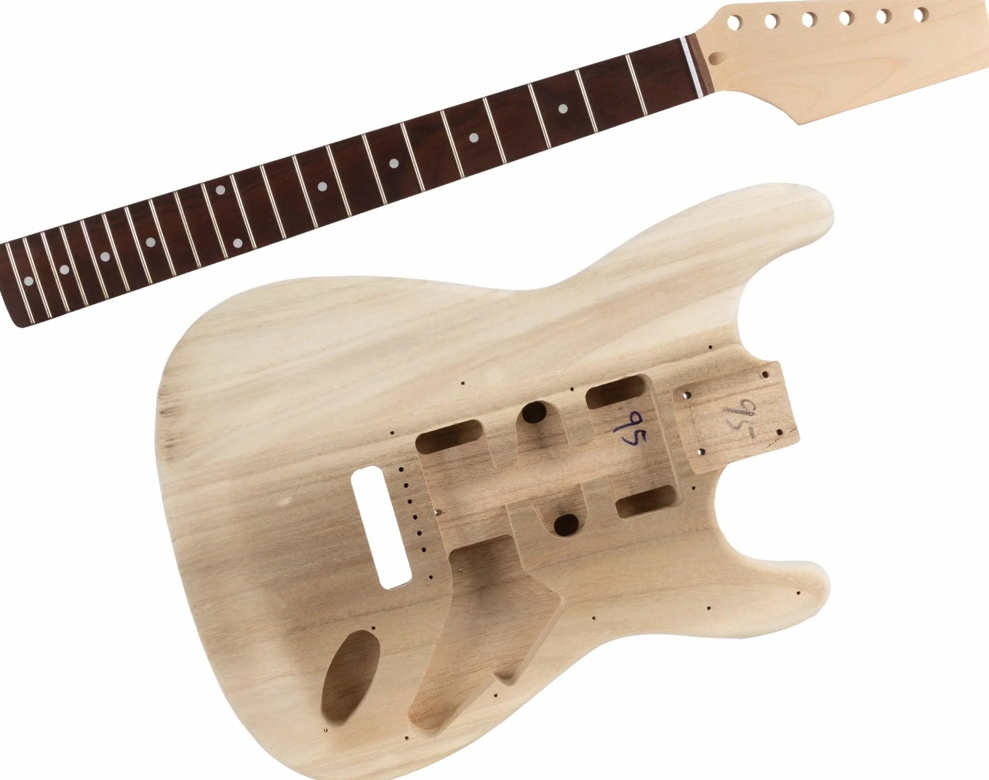 Rocktile E-Gitarren Bausatz ST-Style - DIY Elektrische Gitarre Bausatz inkl. Hardware - Paulownia-Korpus, Ahorn-Hals, Palisander-Griffbrett - 3 Single Coil Pickups - Vintage Tremolo - Natur