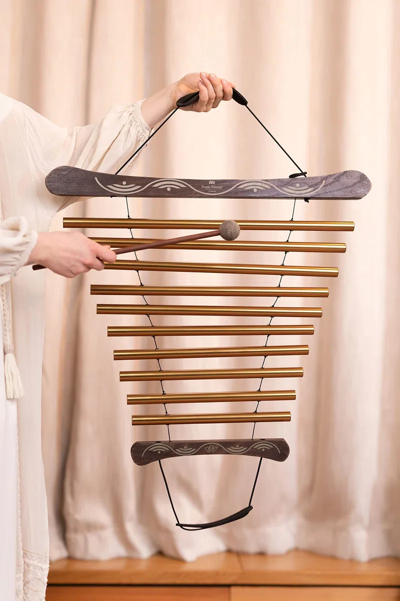 Sonic Energy Meditation Flow Chime – 10 Töne Klangspiel, G Dur, 440 Hz – Für Meditation und Therapie – Inkl. Tasche und Schlägel (MFC10GMAB)