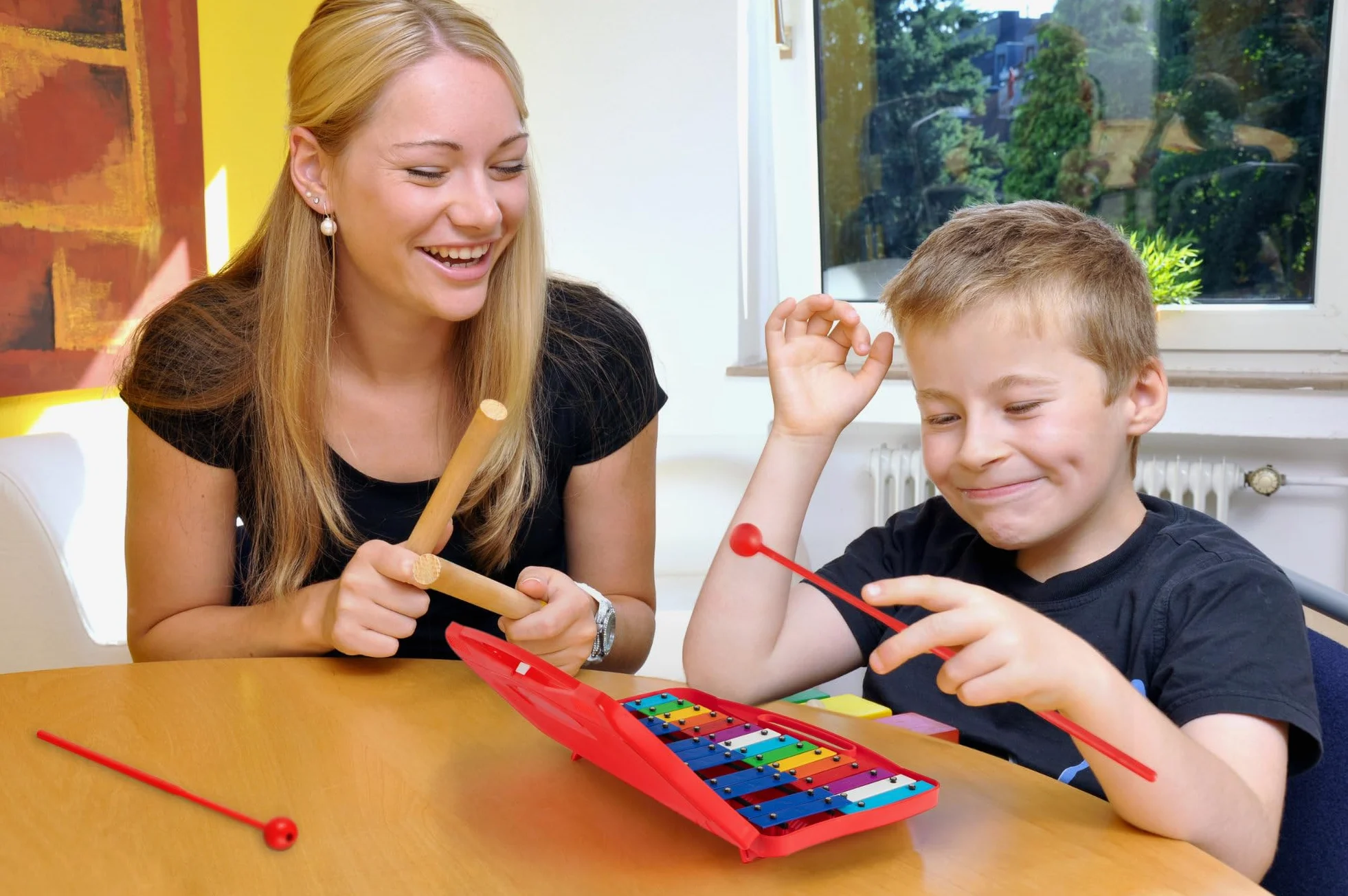 Classic Cantabile GSR-25 Sopran Glockenspiel - Kinder Xylophon mit 25 Tönen - Inklusive praktischem Tragekoffer und Schlägeln - Rot